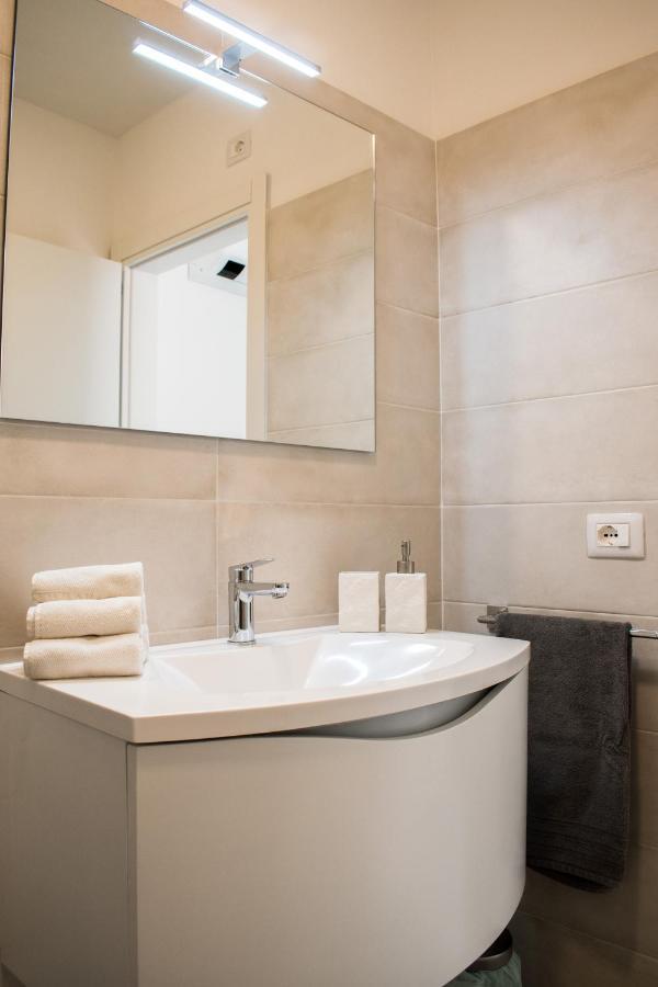 Ca Rita Apartments Malcesine Bagian luar foto