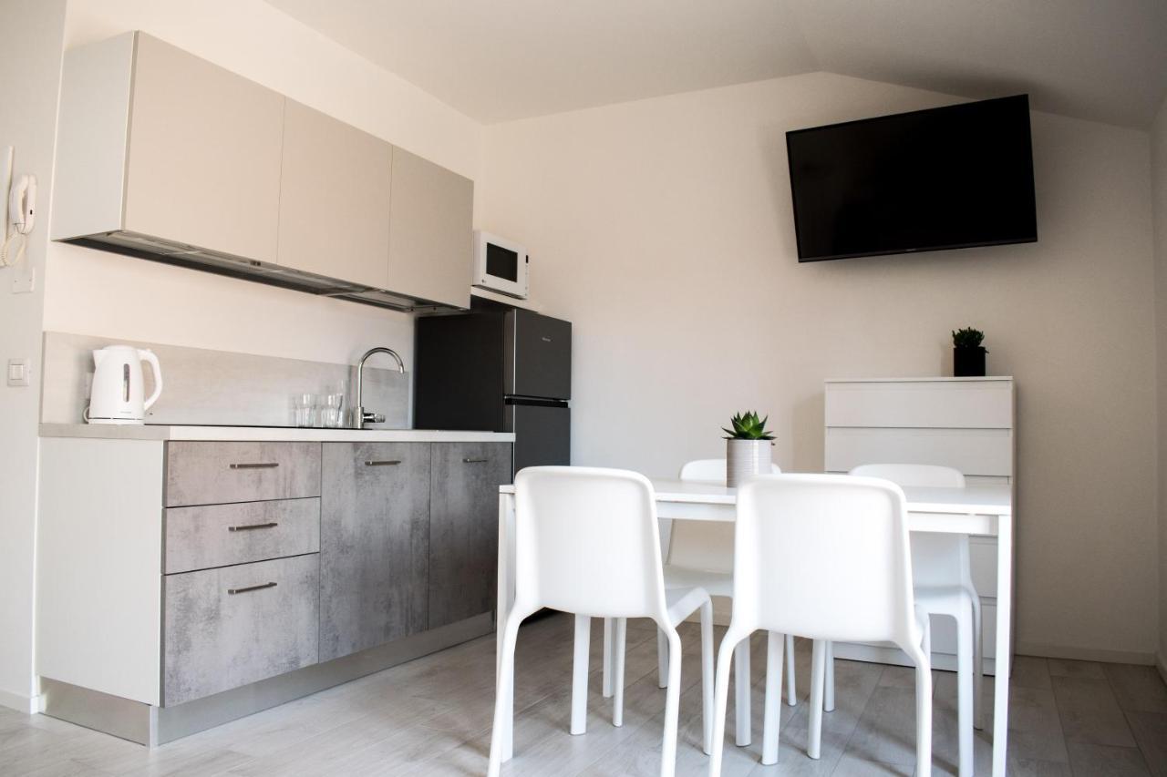 Ca Rita Apartments Malcesine Bagian luar foto