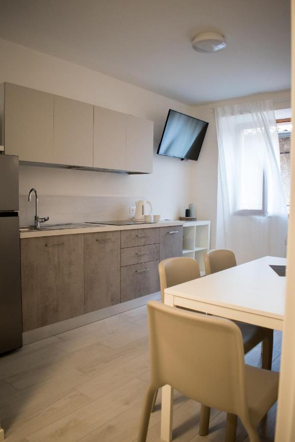 Ca Rita Apartments Malcesine Bagian luar foto