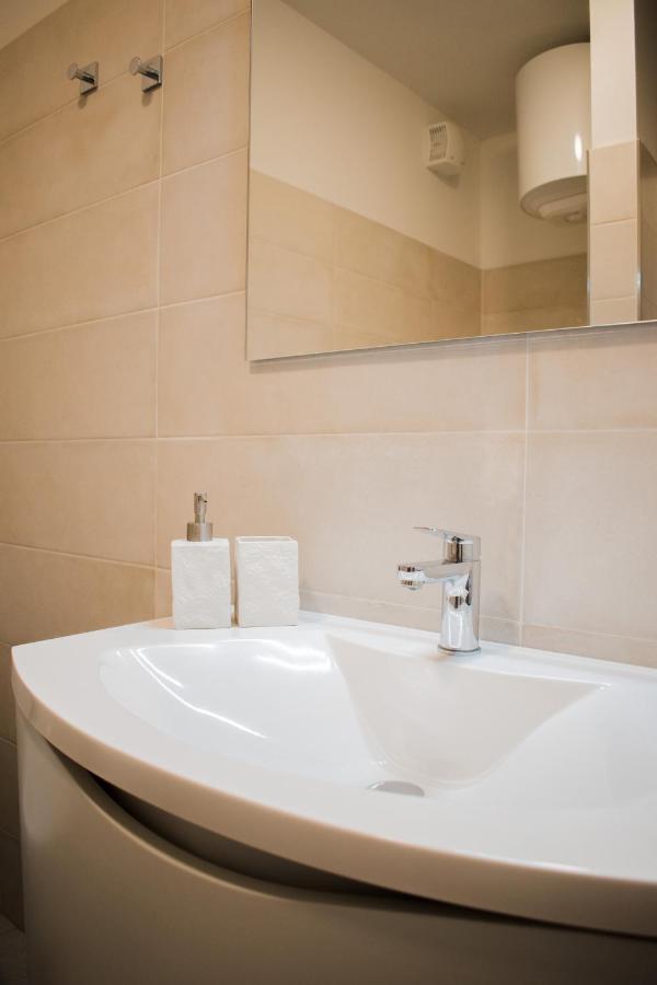 Ca Rita Apartments Malcesine Bagian luar foto